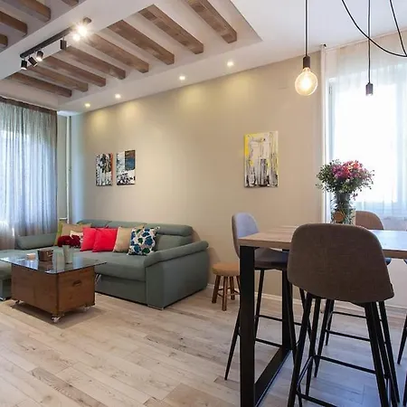 Mihajlovic Luxury Apartment -Center-Skopje Lägenhet *